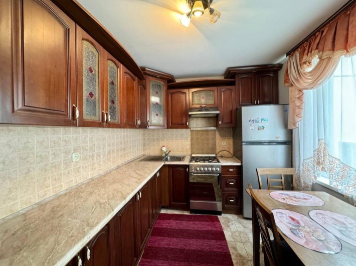 Продаж будинку в центрі Зубри - фото 1