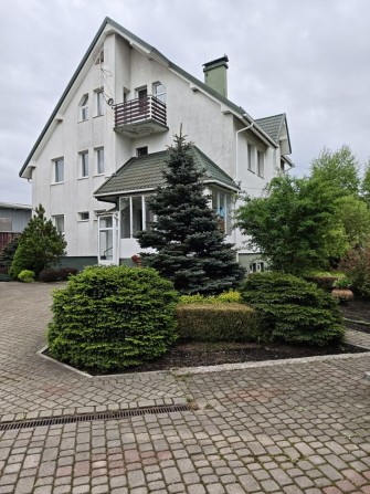 Продаж будинку з озером біля Львова (Рясне-Руське), 373 м.кв,32 сот зе - фото 1