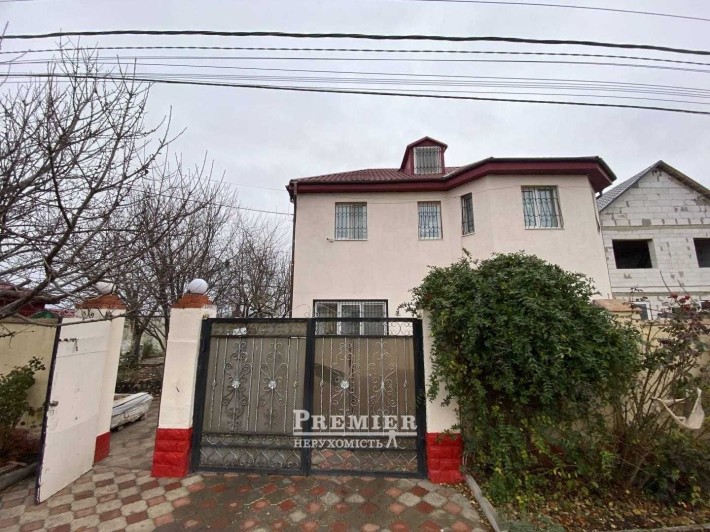 Дом с ремонтом, мебелью и техникой в Лиманке - фото 1