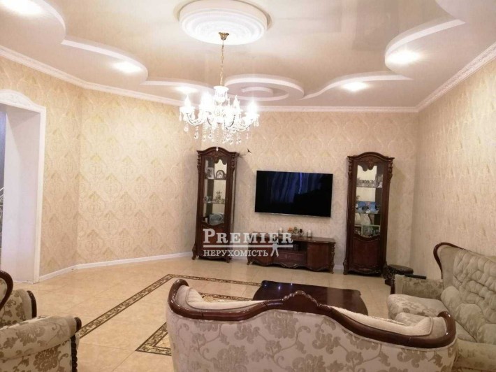 Продам будинок з євроремонтом в Лісках. - фото 1
