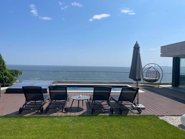 Элитный дом у моря, 1-я линия, бассейн, 420 м², Сосновый берег - фото 1