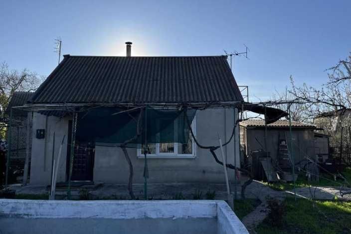 Дом с цветущим садом в с. Светлое - фото 1