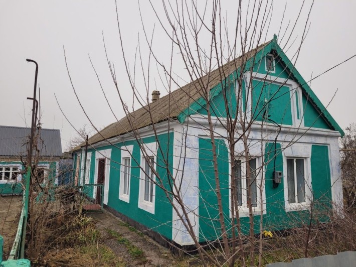 Продам дом,летняя кухня,гараж в В. Дальнике на большом участке! - фото 1