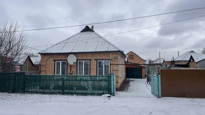 Продам будинок в місті Пирятин - фото 1