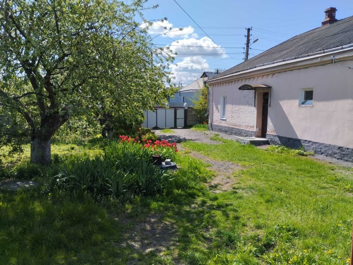 Продам будинок в м. Хорол поблизу центру - фото 1