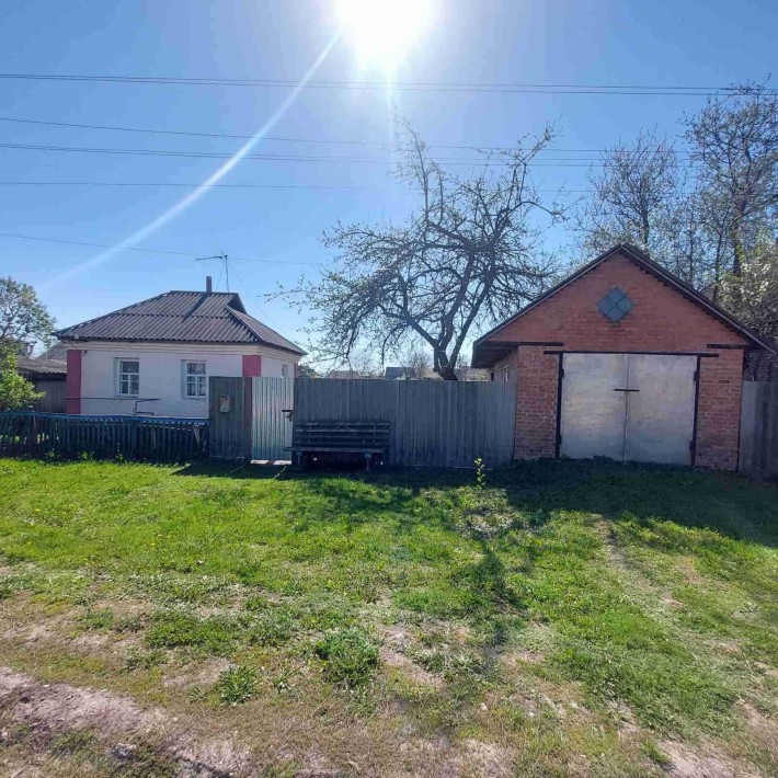 Продам дачний будиночок неподалік від центру та парку м. Буринь - фото 1