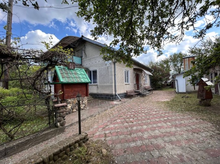 Продаєтья будинок м.Чортків вул. Сингаівського 8 - фото 1