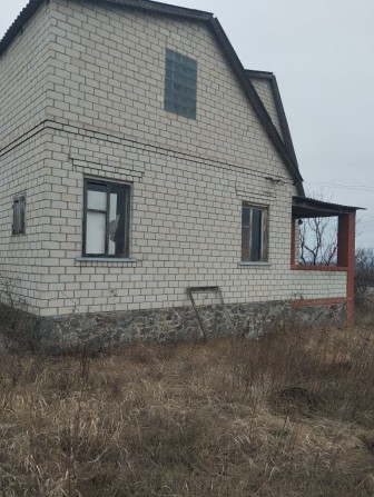 Продам 2этажный новый дом  с коммуникациями в Новой Водолаге - фото 1