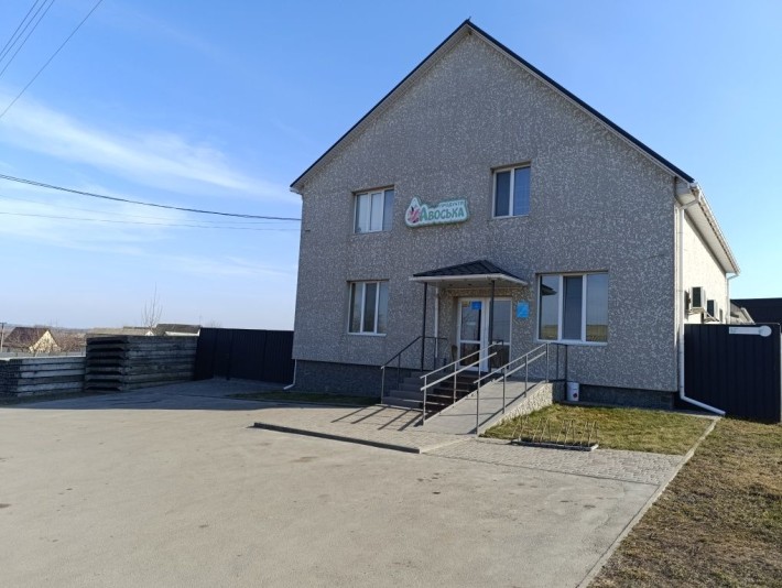Продаж будинку та комерційного приміщення - фото 1