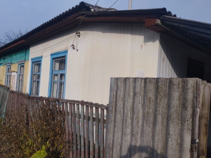 Продається половина житлового будинку біля парку - фото 1