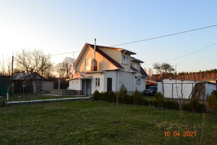 Продам хороший дом в городе Остер, Черниговская область. - фото 1