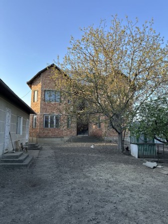 Продаж 2 будинки та гараж - фото 1