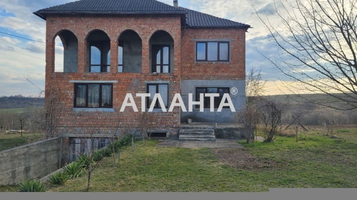 Будинок в Остриці - фото 1