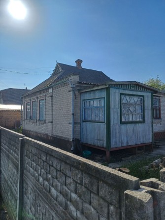 Продам 1/2 части дома г. Вольнянск - фото 1