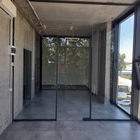 Офісне приміщення 17 кв. м. видове у сучасному офісно-складському комплексі Киев