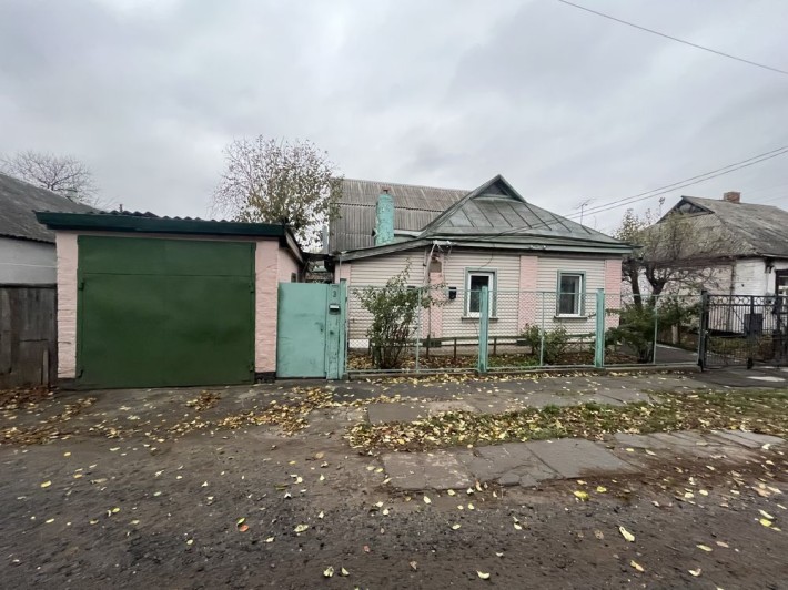 Продам будинок в місті - фото 1