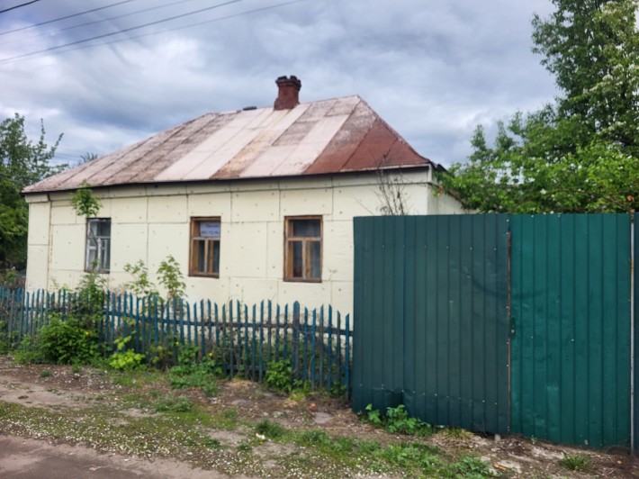 Продаж будинку  на Добровільній.  Під ремонт - фото 1