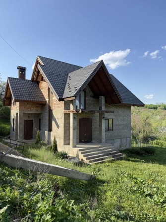 Будинок по вул. Вижницька - фото 1