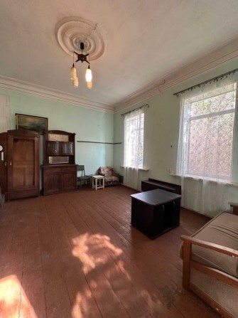 У продажу частина будинку біля стадіону Ворскла - фото 1