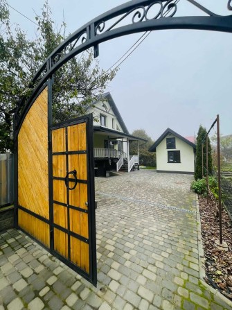 Продам 4 кімнатний будинок з ремонтом на Гідропарку - фото 1
