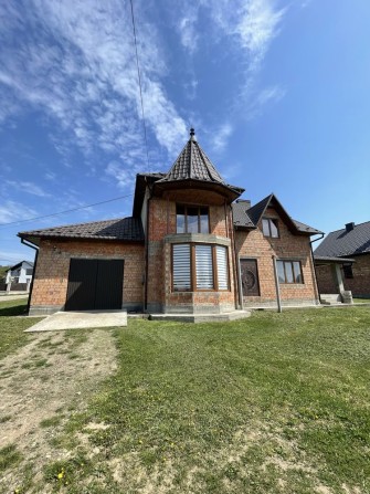 Продається 2-х поверховий будинок, в хорошому районі!! - фото 1