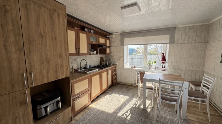 Продаж 1/2 будинку з окремим входом Тинне - фото 1