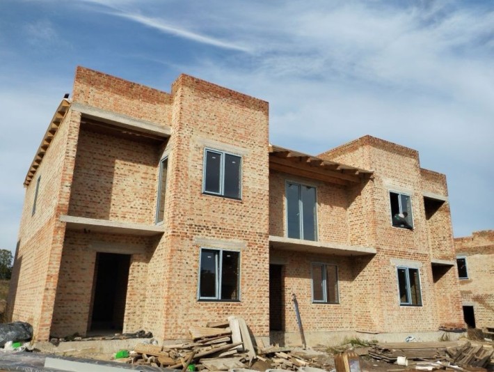 Продам котеджі з міськими комунікаціями - фото 1