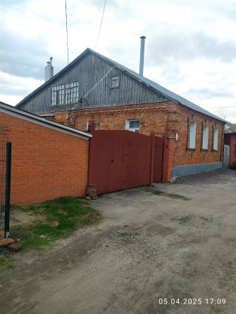 Продам приватний 5 кімнатний цегляний будинок - фото 1