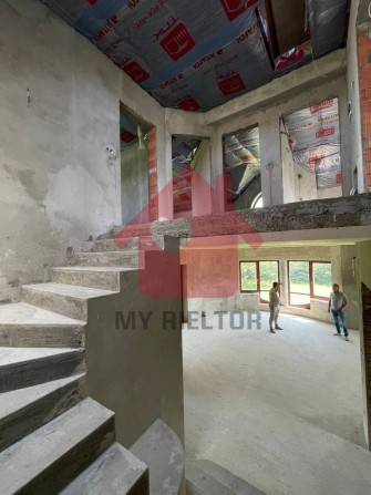 Продаж двоповерхового будинку - фото 1