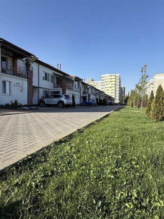 Танхаус продаж з меблями та технікою - фото 1