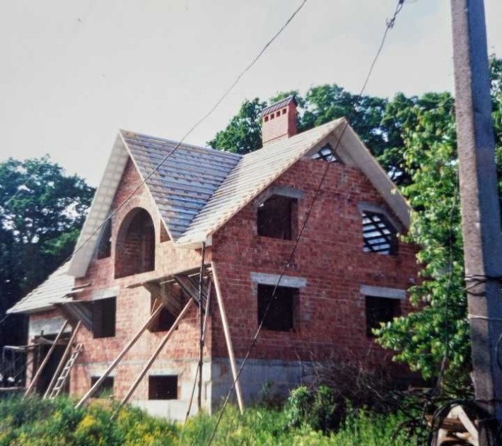 Продам будинок м.Чернівці, в.Підлісна ,Садгора - фото 1