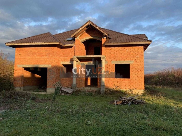 Продається будинок в Ужгороді - фото 1