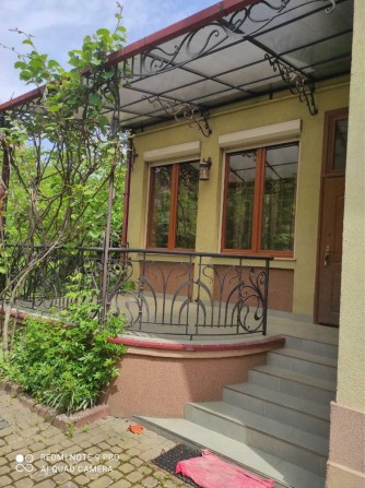 Будинок в центрі міста - фото 1