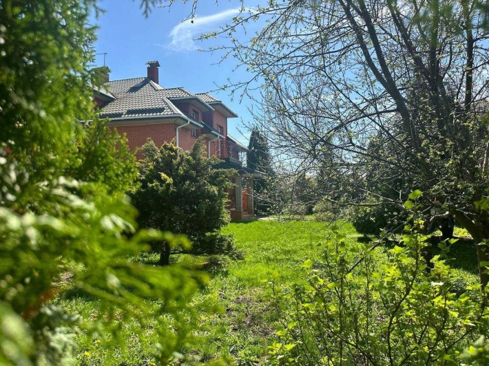Будинок в м. Рівне 220 000 $ - фото 1