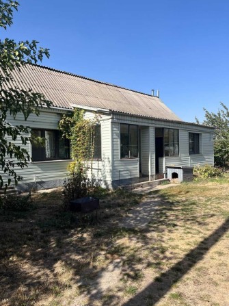 Продається будинок в районі ГРЛ на 2 входи - фото 1