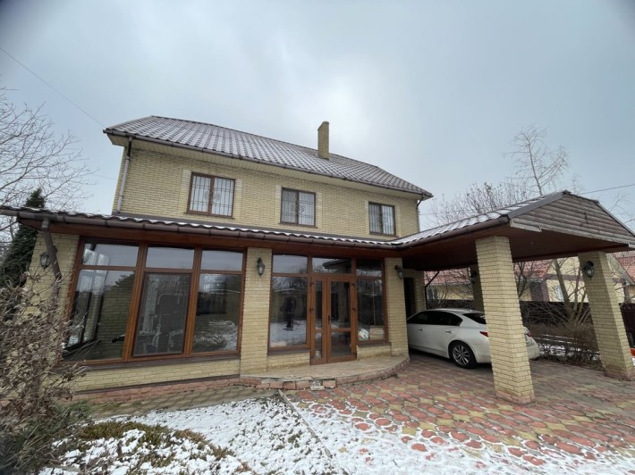 Продаж будинку з басейном - фото 1