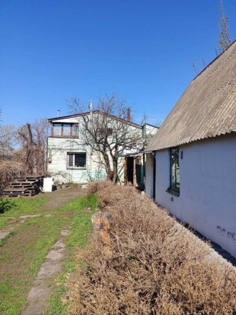 Окремий будинок біля річки - фото 1