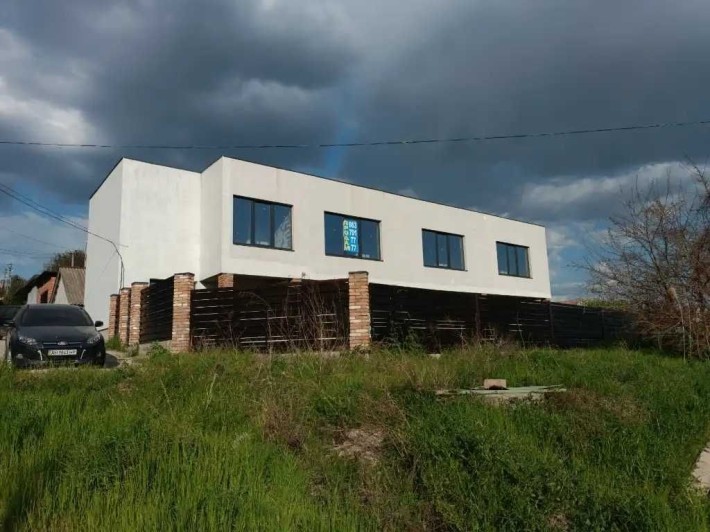 Продам 8к дом разделенный на четыре квартиры р-н пр. Гагарина - фото 1