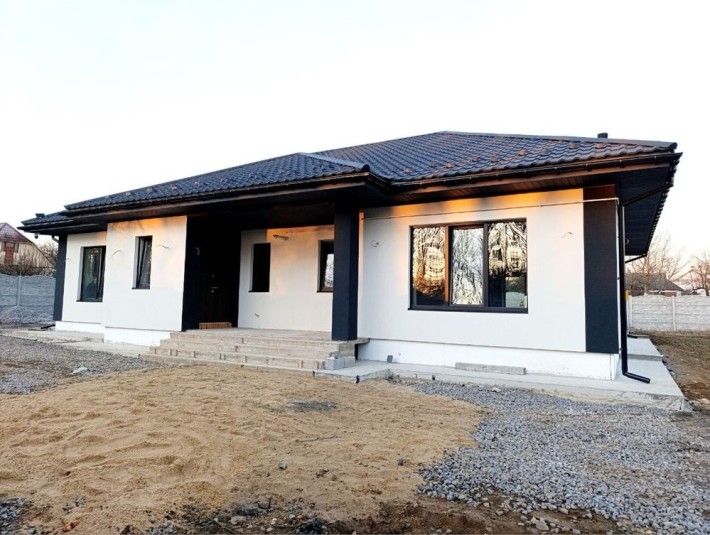 Продаж нового будинку, частково з ремонтом - фото 1