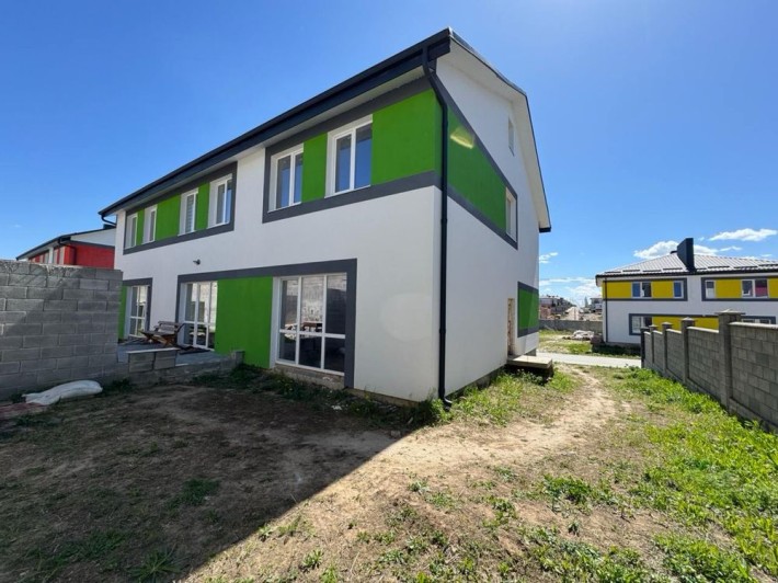 Продам котедж Рівне, країна мрій з міськими мережами - фото 1