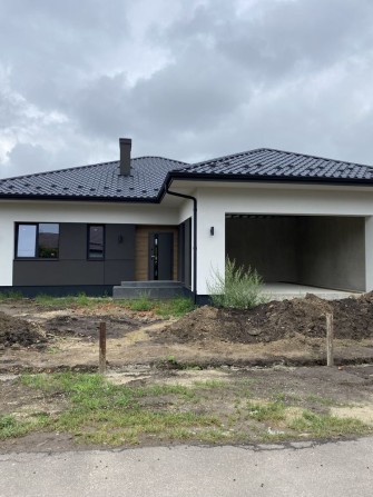 Продам будинок з гаражем та ділянкою на Щасливому! M - фото 1