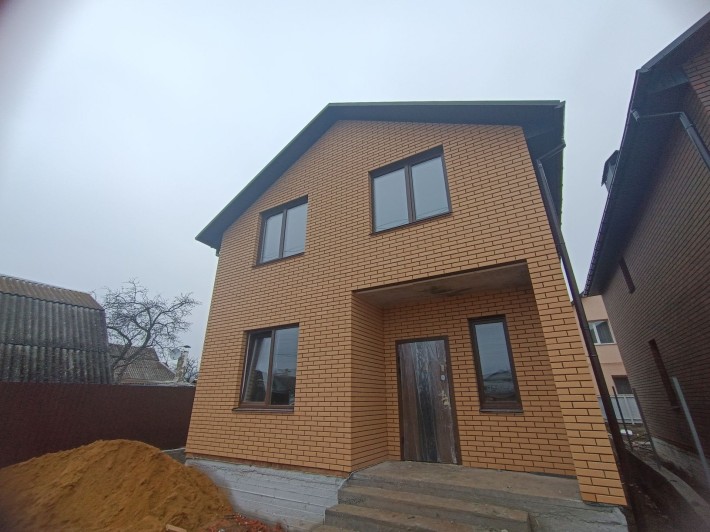 Продаж 2 п будинку 125 м2, ділянка на 3 сотки, на вул. Богомольця - фото 1