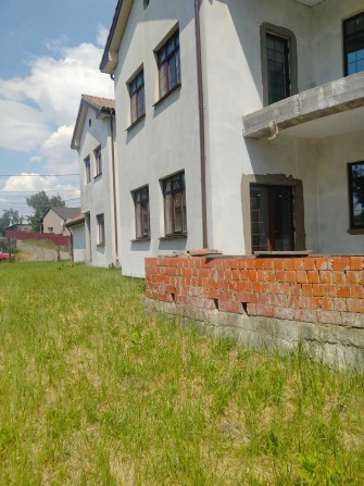 Дом основной  2х эт и гостевой продаются ,Чапаевка, Голосеевский район - фото 1