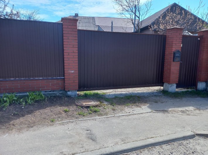Продам дом с участком Жуляны - фото 1