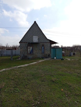 Продам дачу с большим участком - фото 1