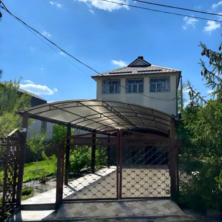 Продажа дома 126 м² у реки, Обуховка, кооператив "Изумруд", 3 этажа - фото 1