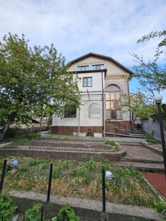 Продам дом в центральной части , пр.Кирова / Поля / парк Зелёный Гай - фото 1