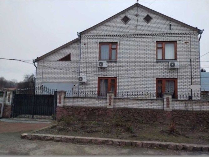 Продам будинок в Центрт - фото 1