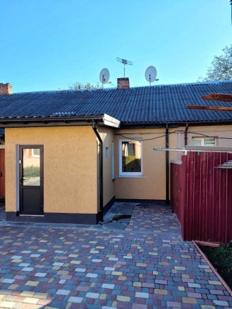 Продаж частини будинку центр вул. Новопічнічна - фото 1