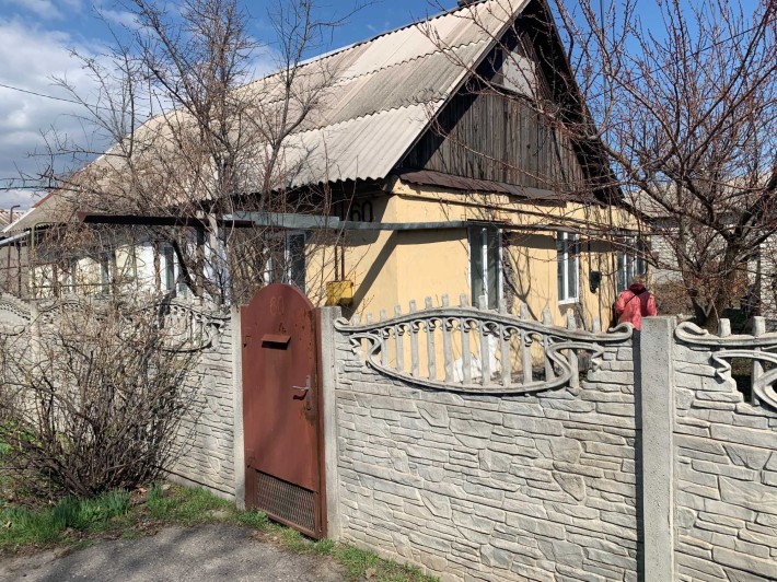 Продам пол дома  в Бородинском районе - фото 1
